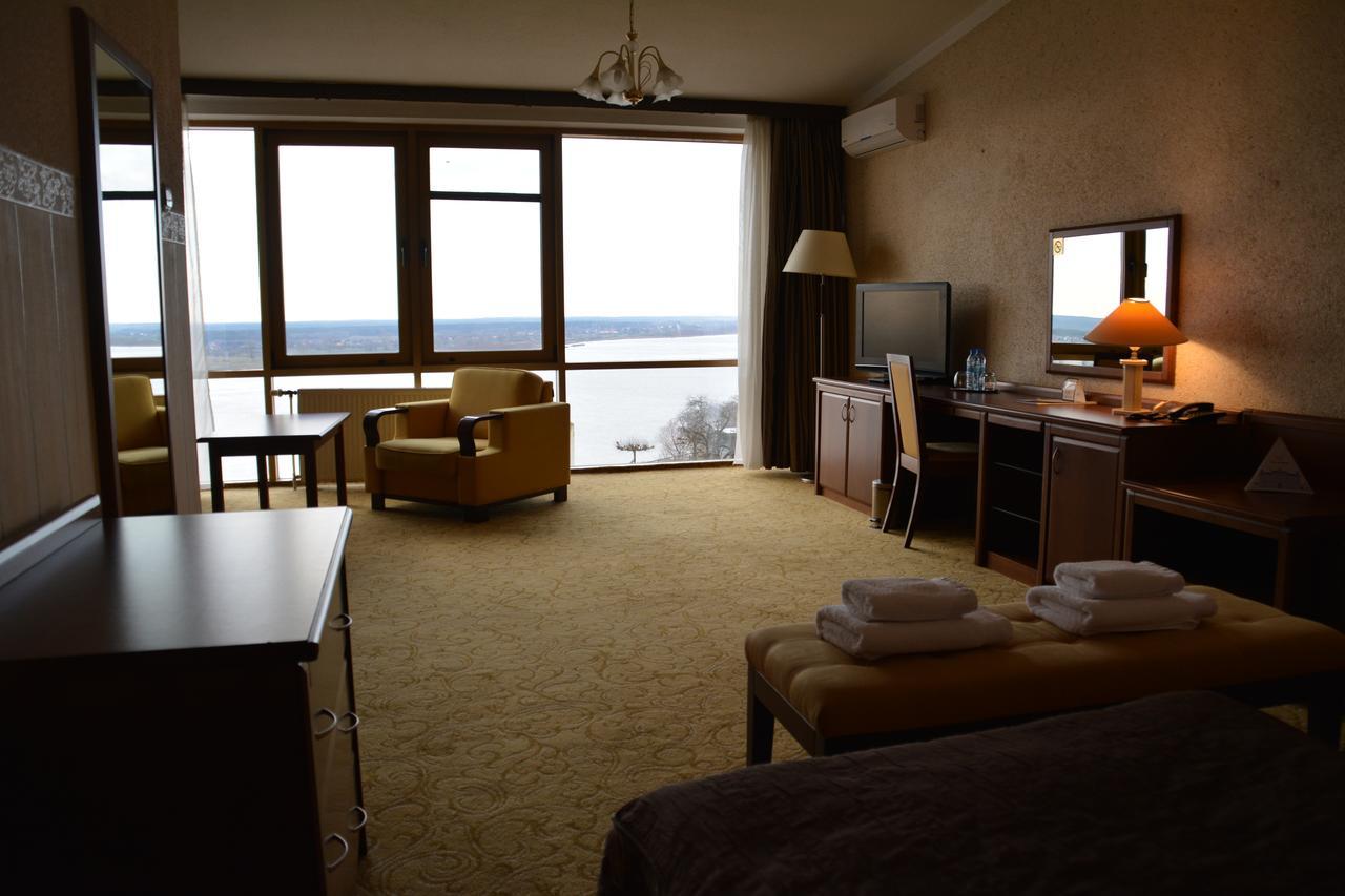 Hotel Starzynski Płock Buitenkant foto