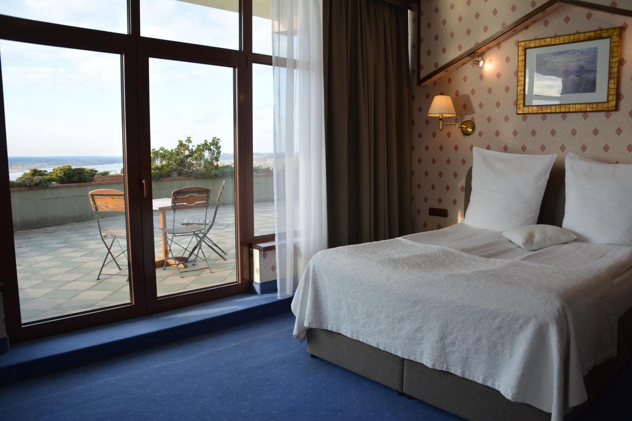 Hotel Starzynski Płock Buitenkant foto