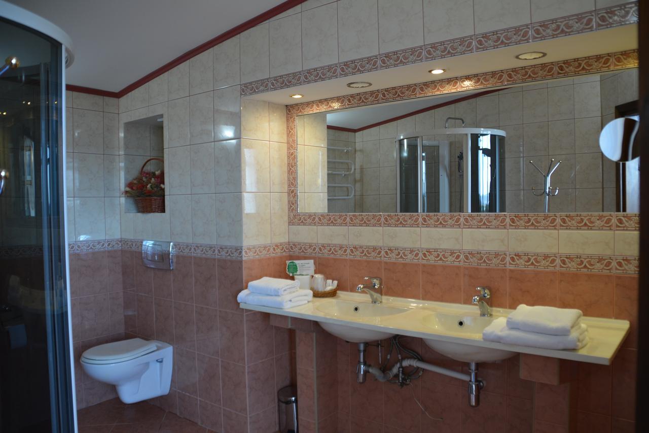 Hotel Starzynski Płock Buitenkant foto