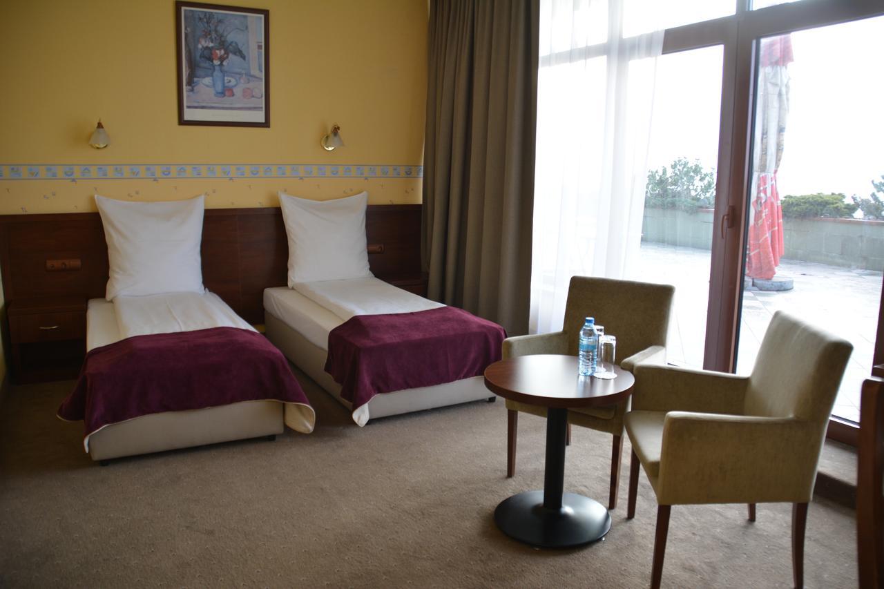 Hotel Starzynski Płock Buitenkant foto